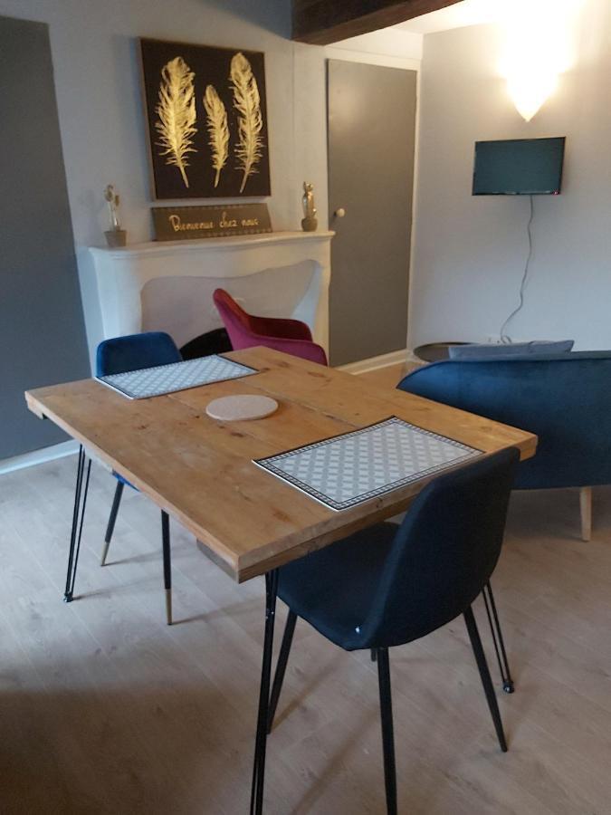 Les Trois Plumes - Centre - Vue Cour Arboree Apartment